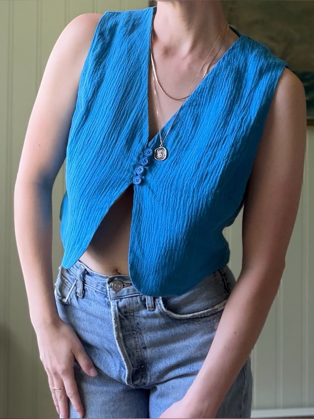 NWT Commence Sleeveless V-Neck Button Front Summer Crop Top - Blue - Small Fit